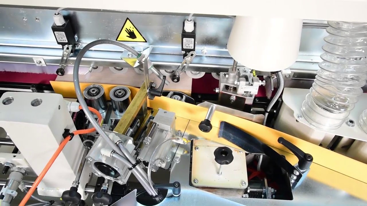 Chapeadora / Enchapadora de Cantos Rectos Automática ME 35 marca SCM Group