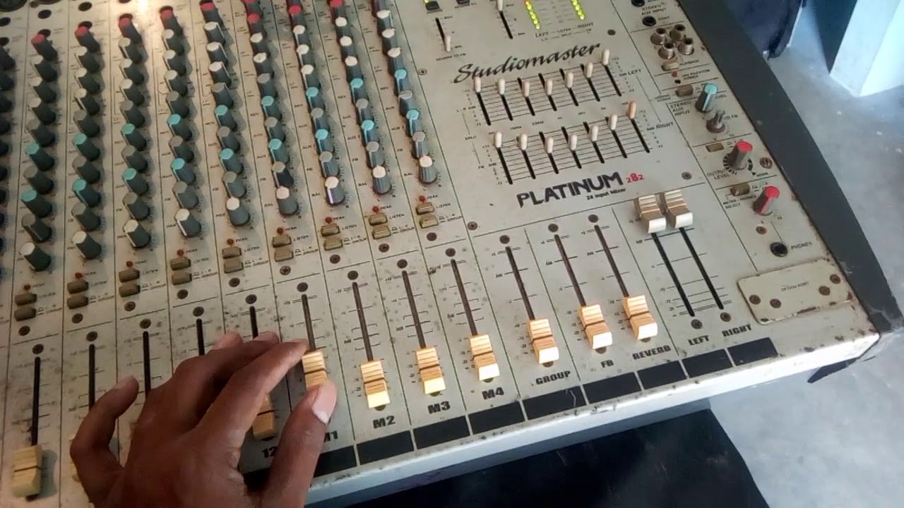 Studio master platinum 282 mixer checking