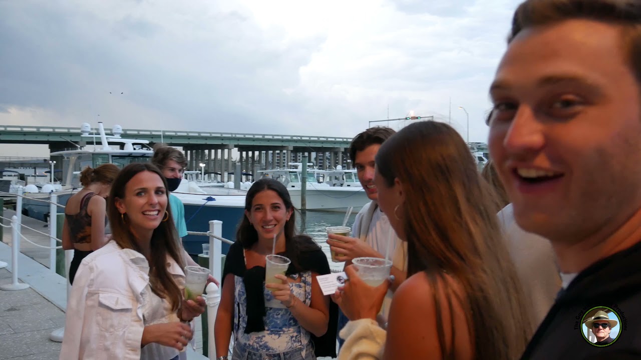 WALKING JUPITER 4K: Restaurants along the Jupiter Inlet | U Tiki Beach, Jetty's, Charlie and Joe's