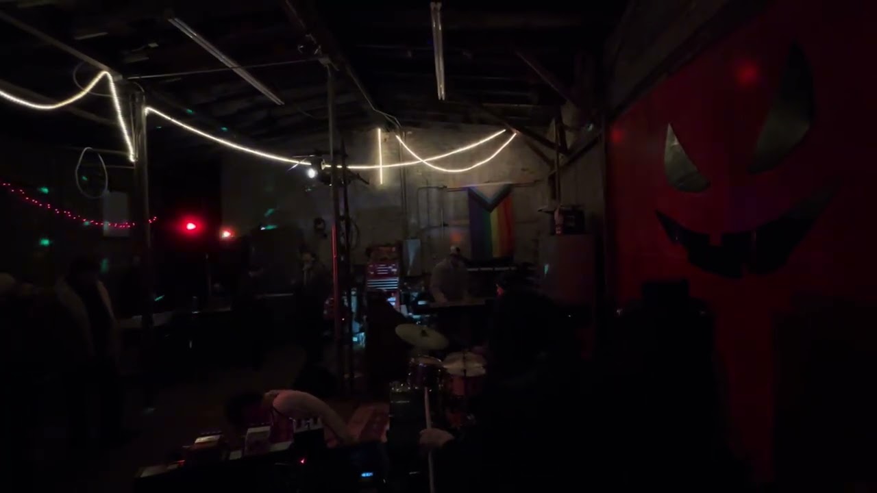 BLOC NYE CLIP 3