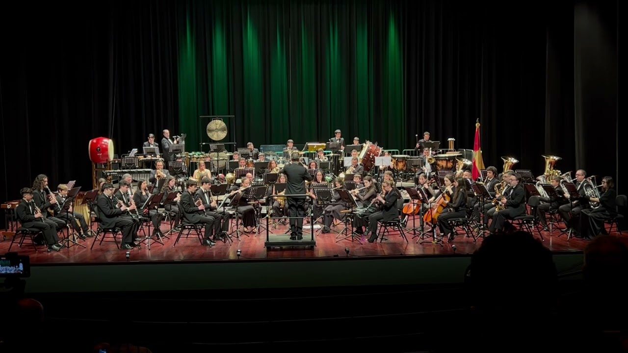 Majestic Entrance//Comp. Bert Appermont