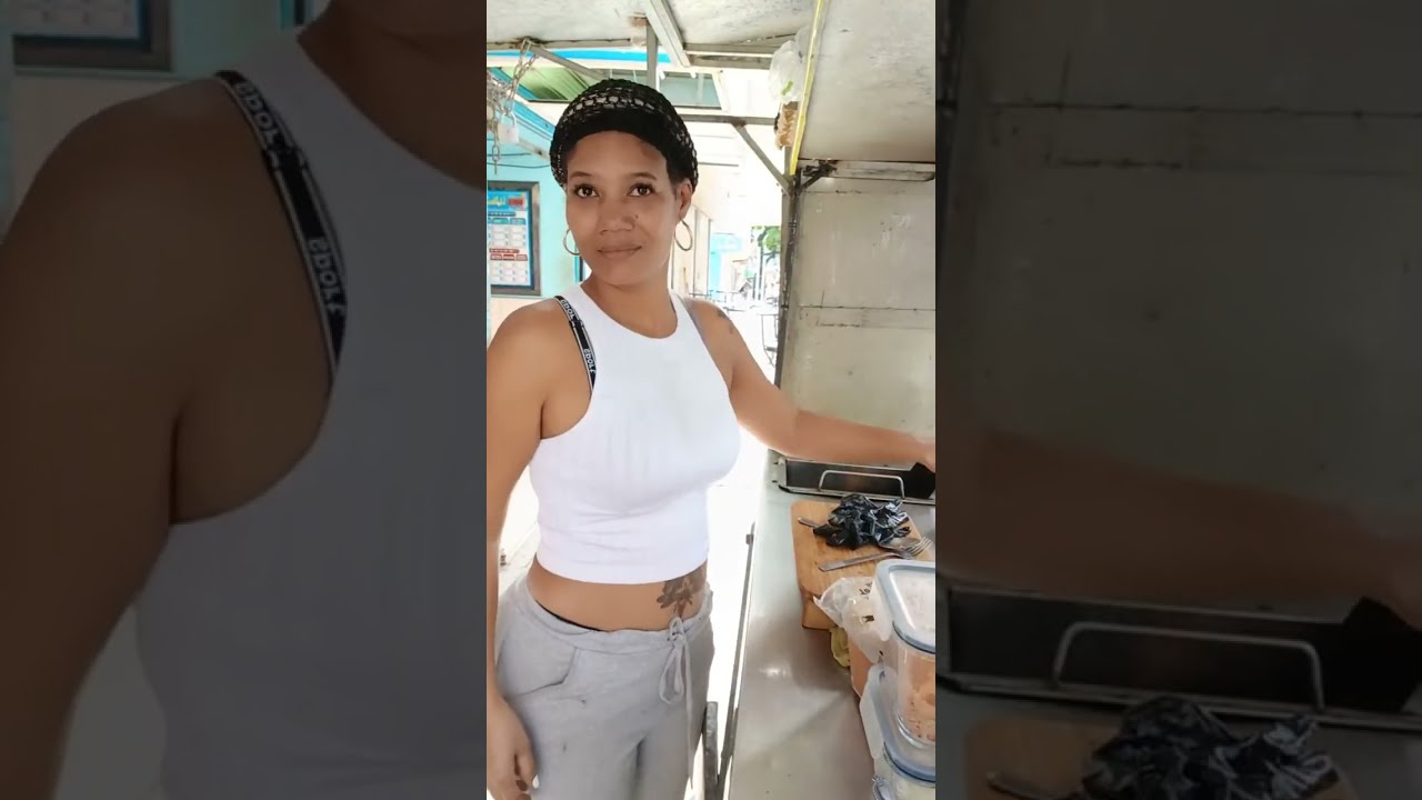 D Lucy Empanadas está en vivo