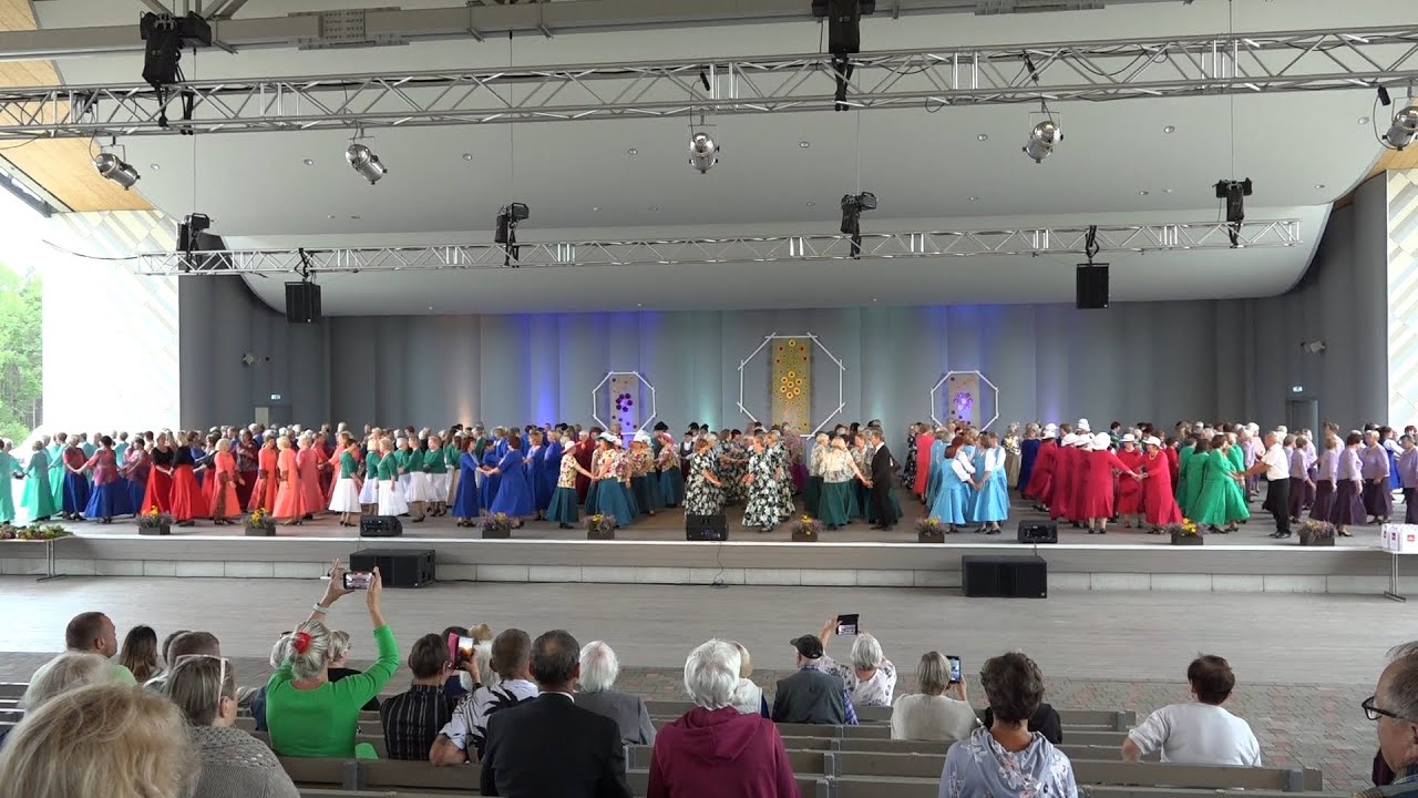 Senioru deju festivāls ATGRIEZIES ROJAS KĀPĀS! Rojas brīvdabas estrāde.2023.