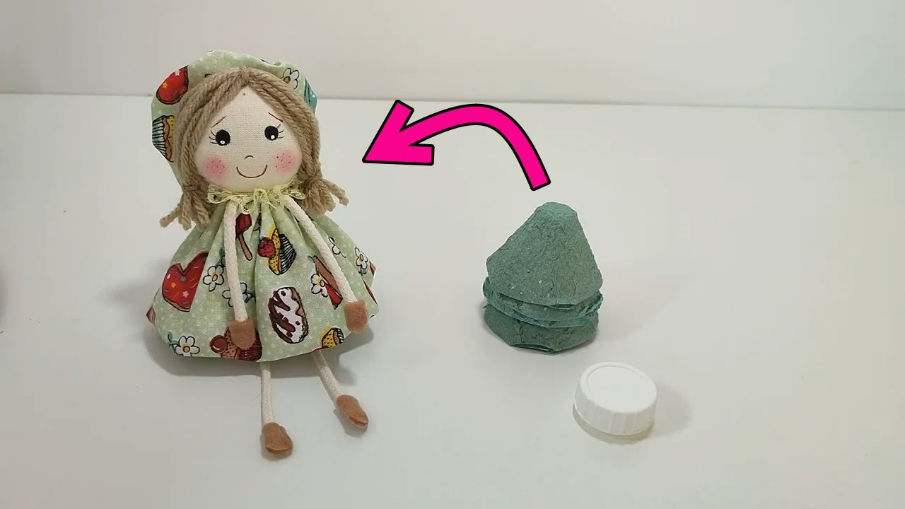 Bonequinha Facil Feita de Caixa de Ovos