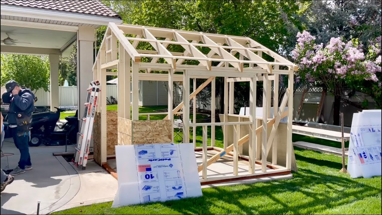Greenhouse Build… with a solar fan