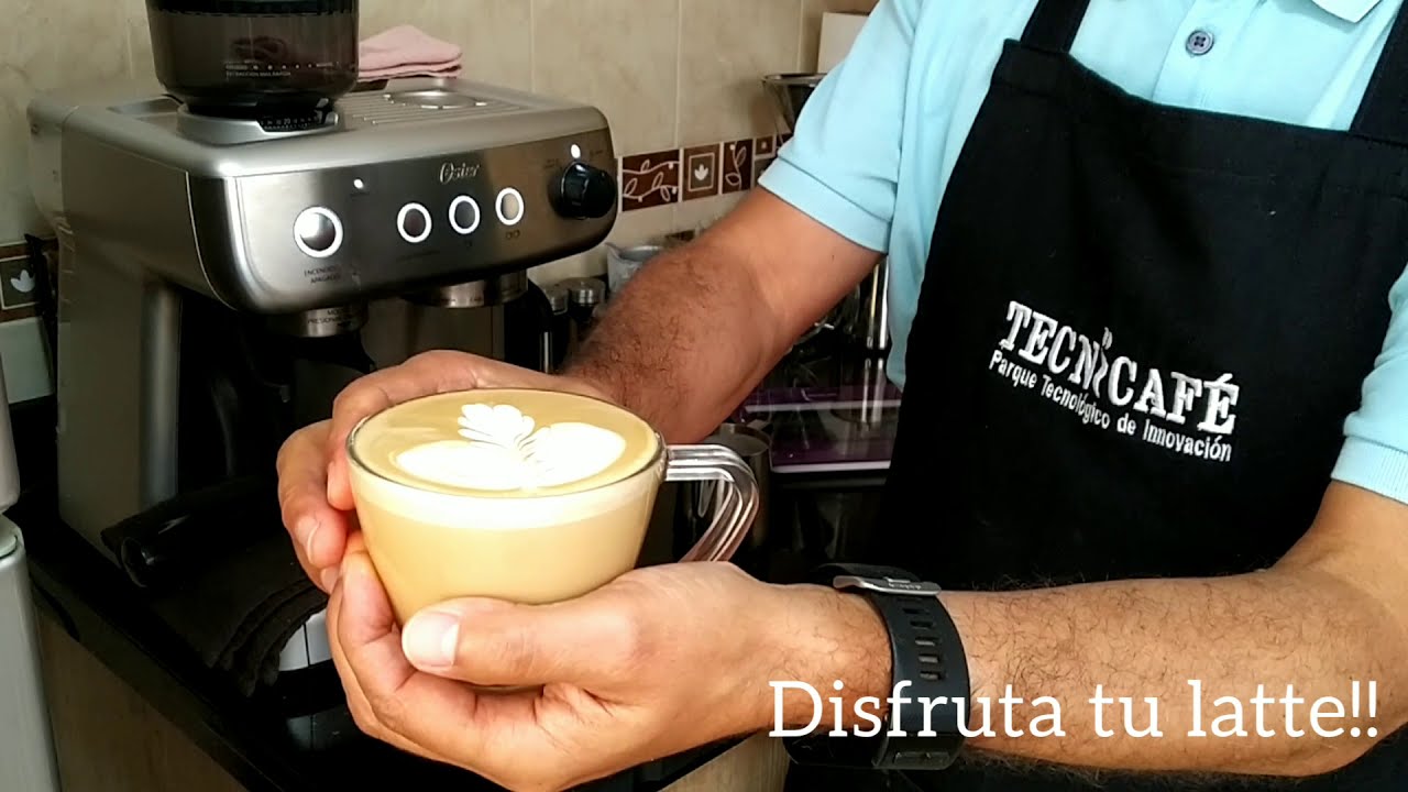 Un Latte en Máquina espresso casera (Oster Perfect Brew). Proceso completo.