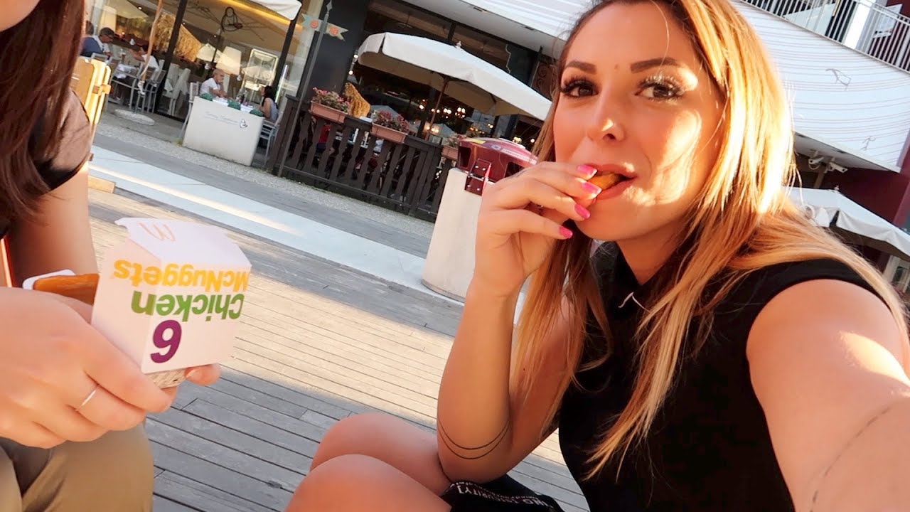 SONO A DIETA... MA COSI' NON SONO MOLTO CREDIBILE 😜 VlogOfTheDay 📸 MissCarla
