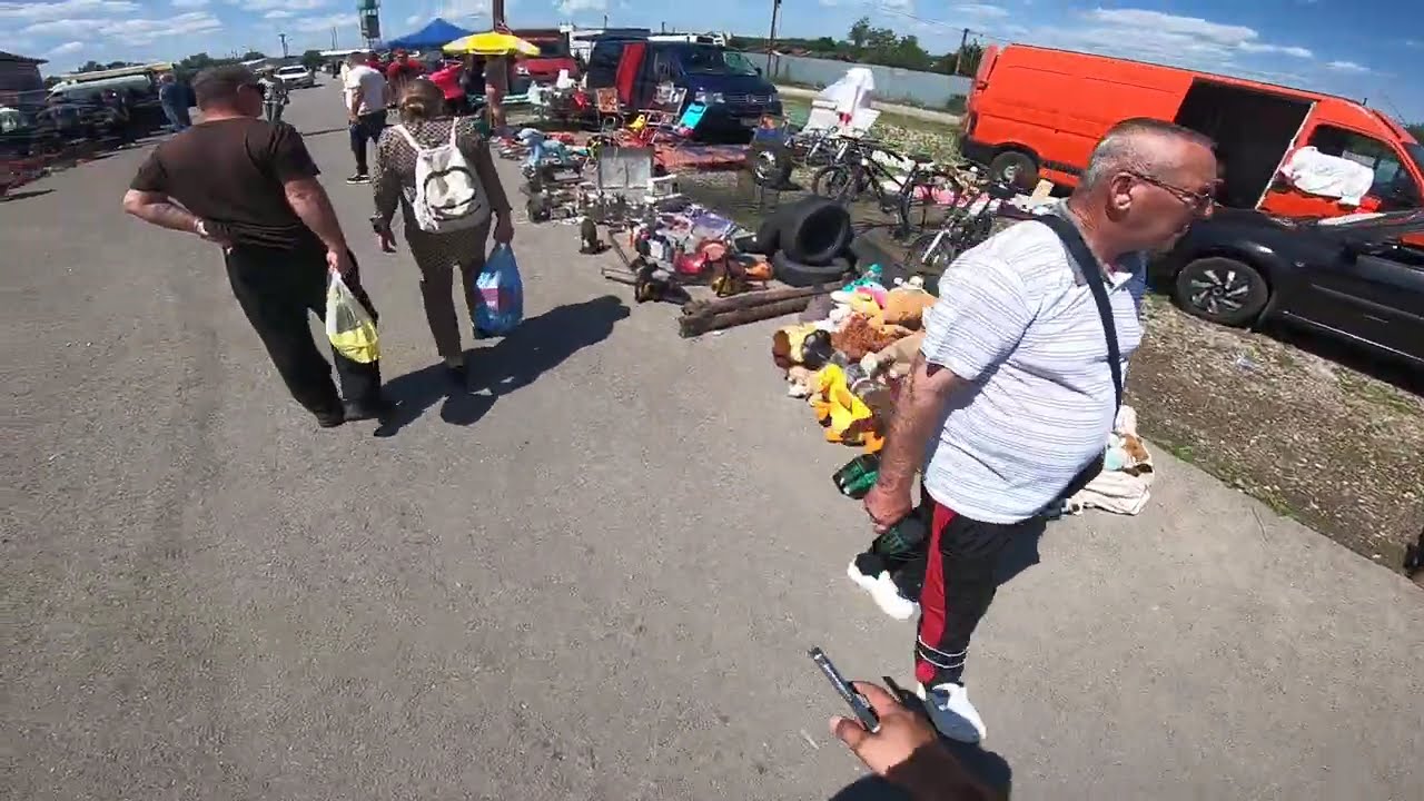 T&Acirc;RGUL JIU,  unul dintre cele mai frumoase t&acirc;rguri de vechituri aici se află!