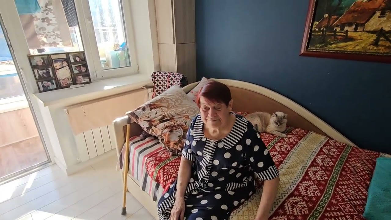 Поздравил маму и Надю