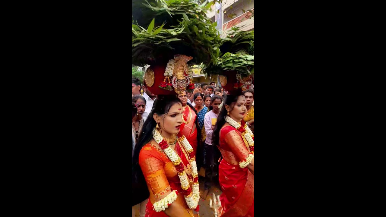 Hyderabad Bonalu, Telangana Bonalu, Bonam, Pothuraju Dance,