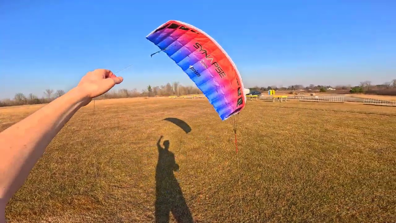 Prism Synapse 200MM Sport Kite Flying! Beautiful 70 Degree Michigan Day.