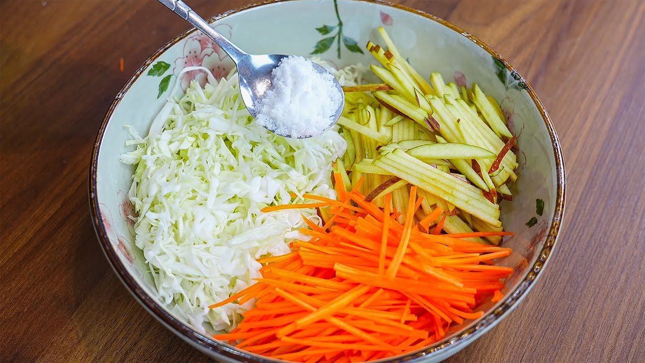 밥대신 사과와 양배추를 이렇게 드세요👍! 간단하고 입맛 돋구는 양배추요리😃! 양배추 요리