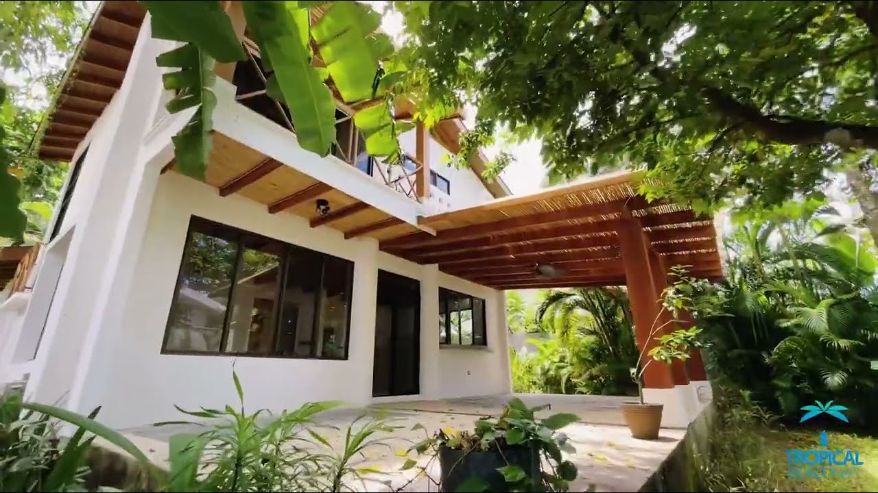 Paradise in Playa Hermosa, Santa Teresa – 3-Bedroom Beach House for Sale 🌊☀️