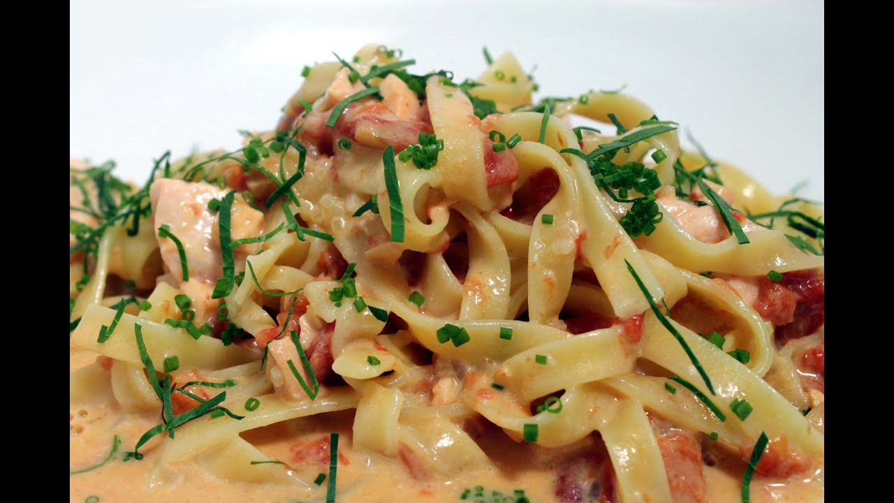 Tagliatelles au saumon frais par Alain Ducasse