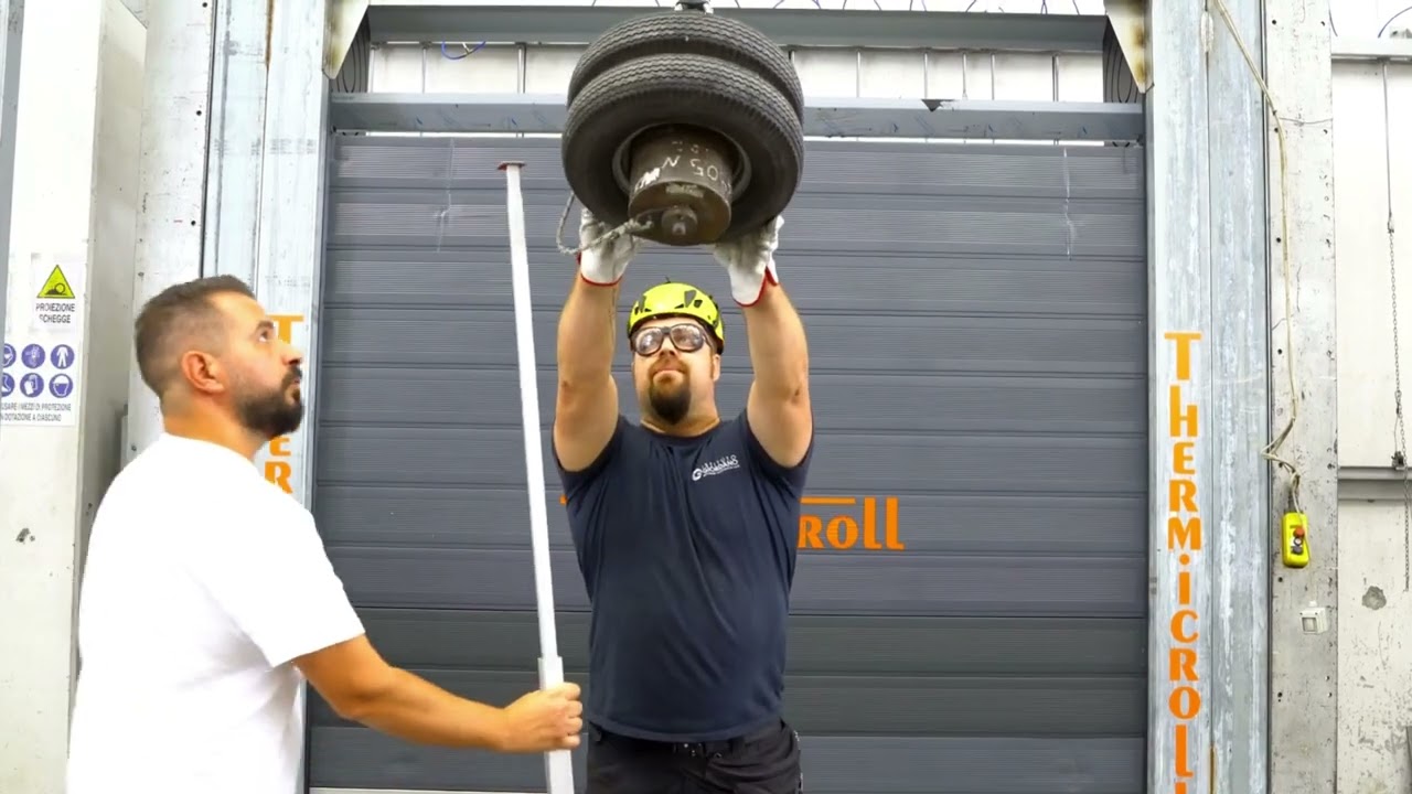 Istituto Giordano - Prove di laboratorio: resistenza all’effrazione di porte industriali