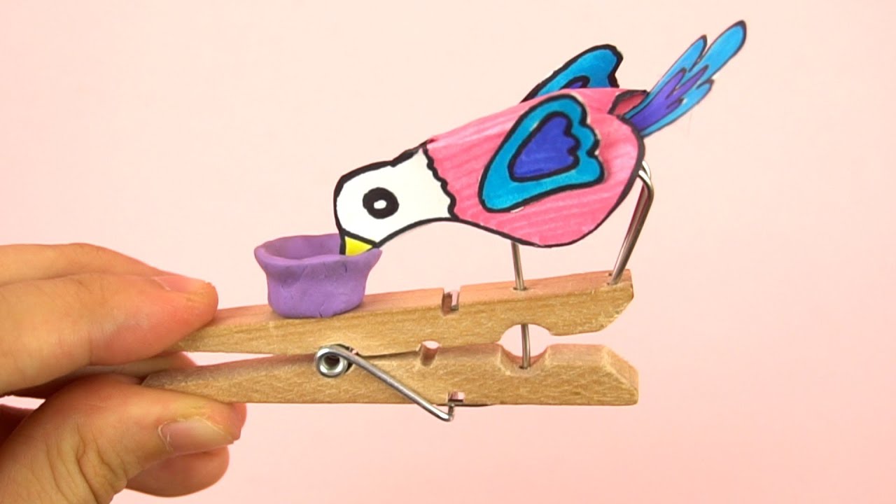 CRAFT AND FUN - How to make birds drinking water with Clothespins.