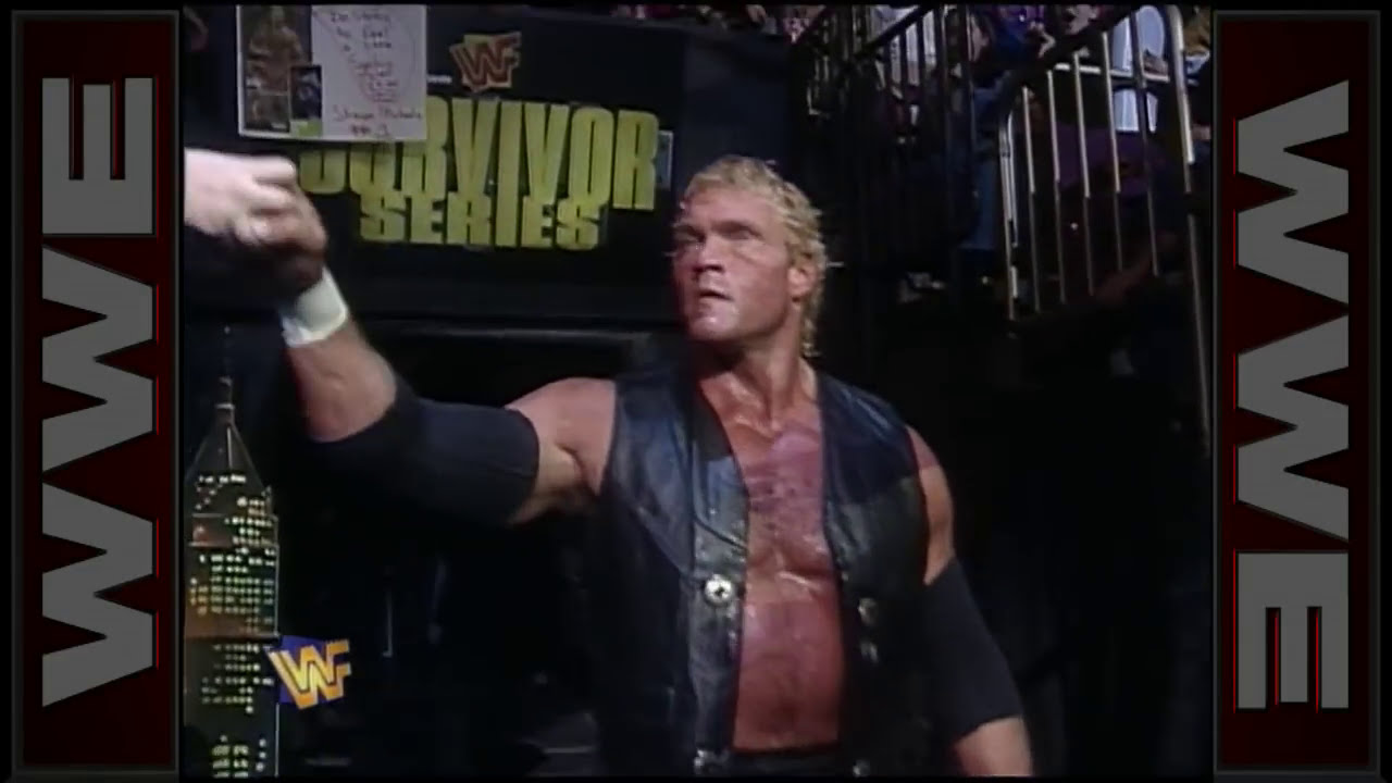 Сид направляется на ринг для своего матча за чемпионство WWE: Survivor Series 1996