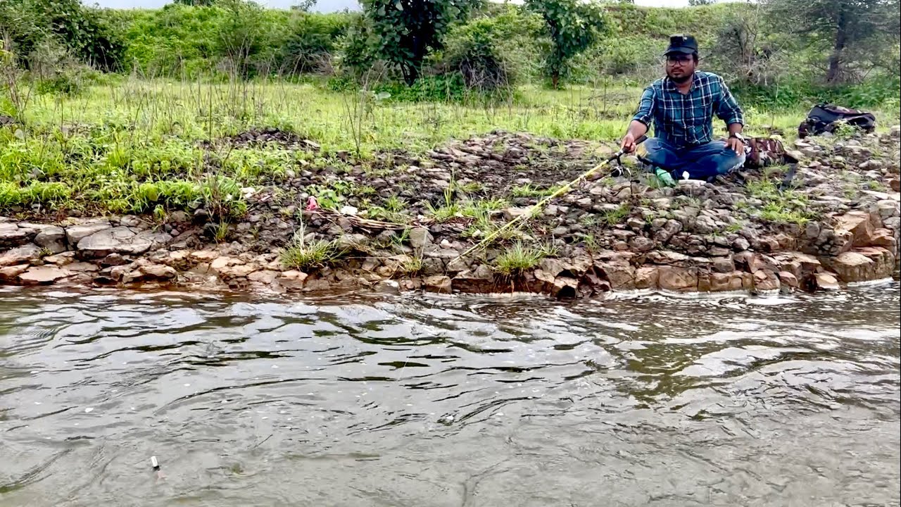 ये भी जगा मिला था किस्मत से लेकिन…☺️ Amazing eel fish // Big Bamb Fishing  // Bite use Earthworm ￼