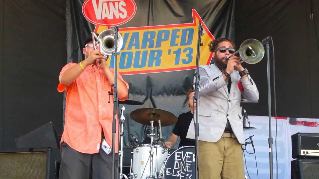 Reel Big Fish - Sell Out / I Want Your Girlfriend To Be My Girlfriend Too at Vans Warped Tour '13