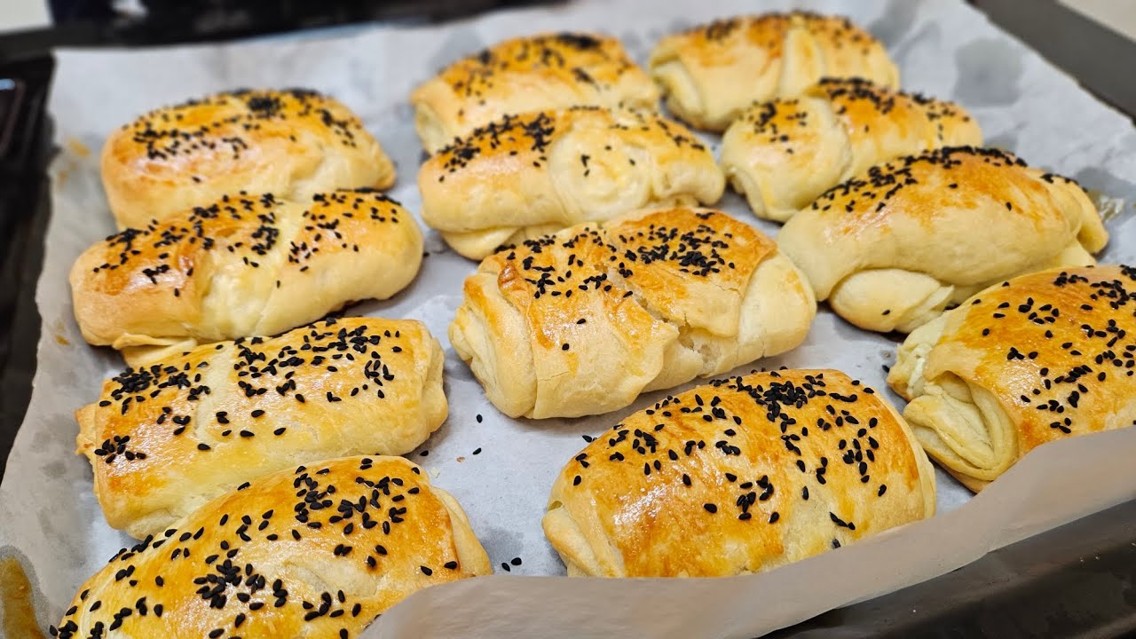Az ərzaqla, xırçıltılı, pendirli börək