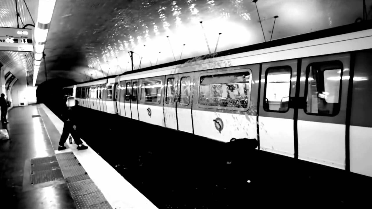 Niggas In Paris - Graffiti Metro