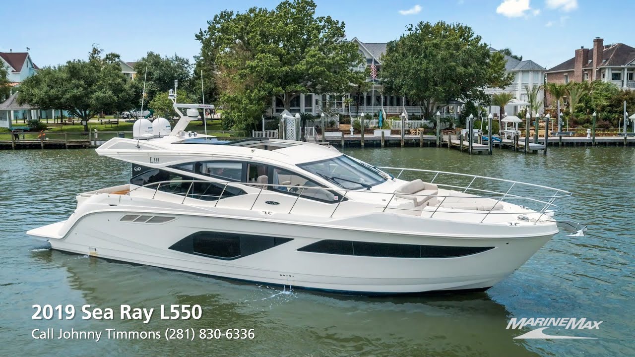 Like-New Sea Ray L550 with Johnny Timmons at MarineMax Houston