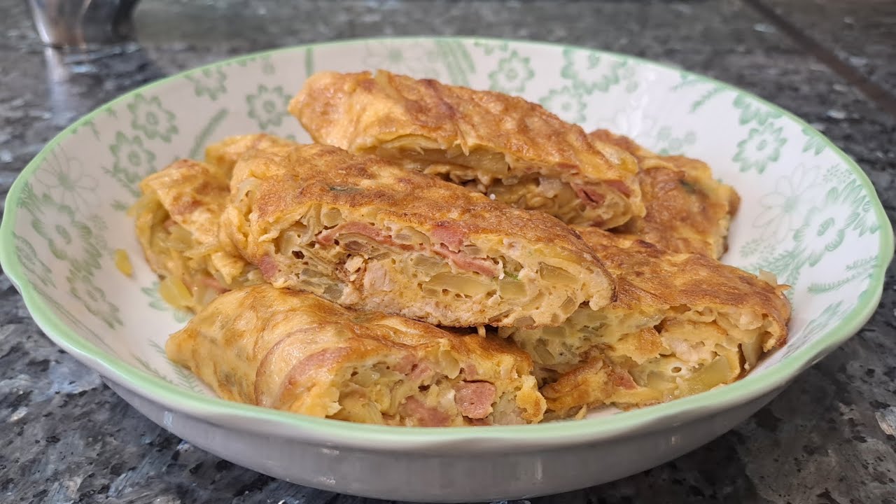 Masakan hongkong sehari-hari || telur dadar kentang @LeillyChannel 