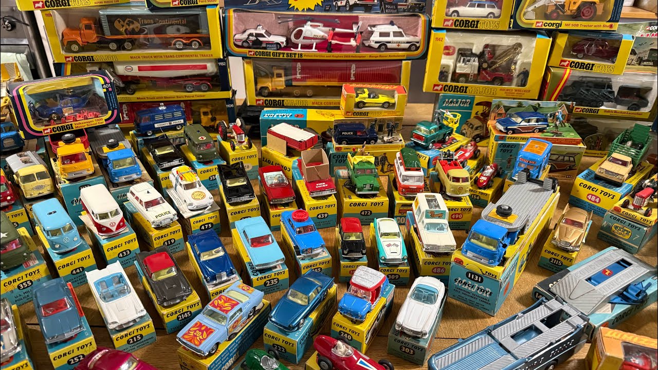 I BOUGHT A VINTAGE CORGI TOYS CAR COLLECTION - UNBOXED AFTER 50 YEARS