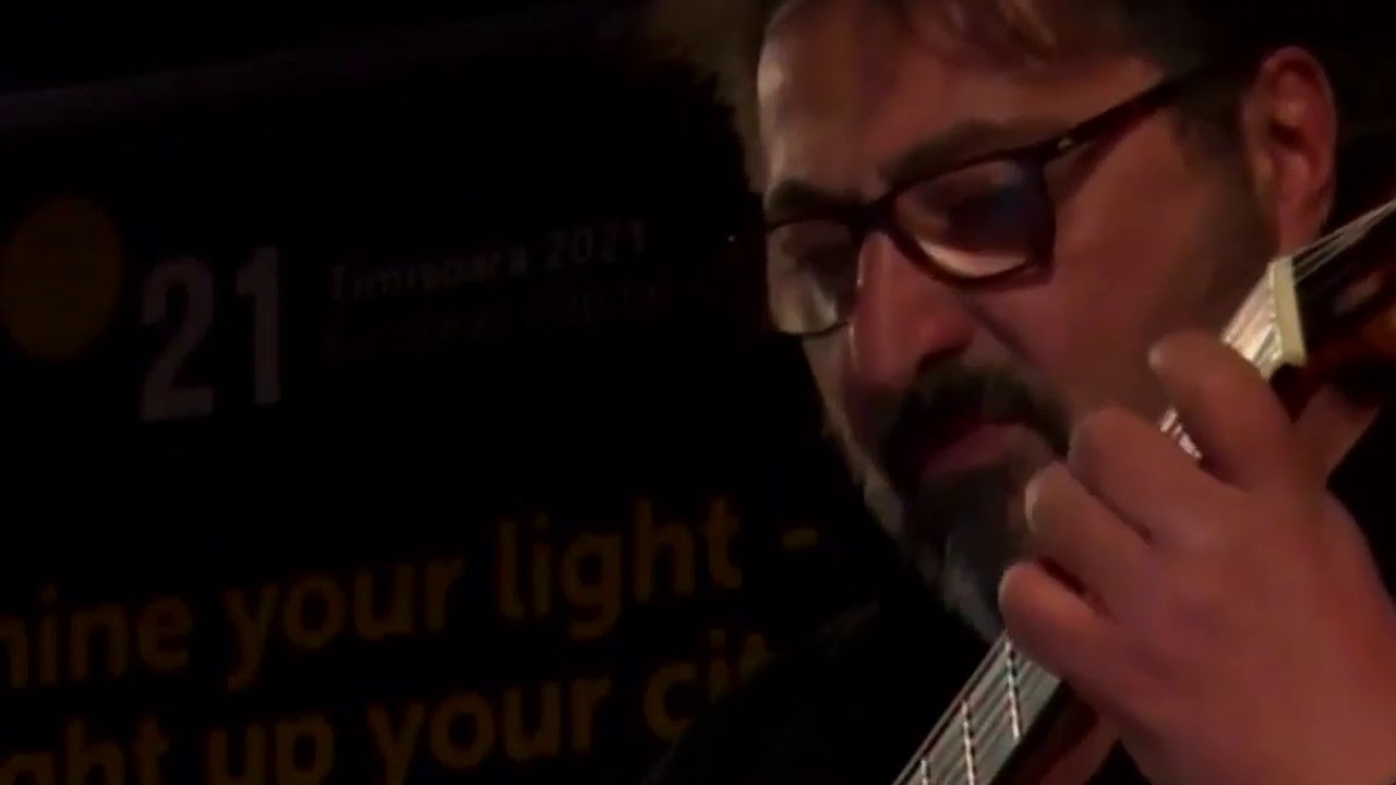 Aniello Desiderio plays: Dionisio Aguado 