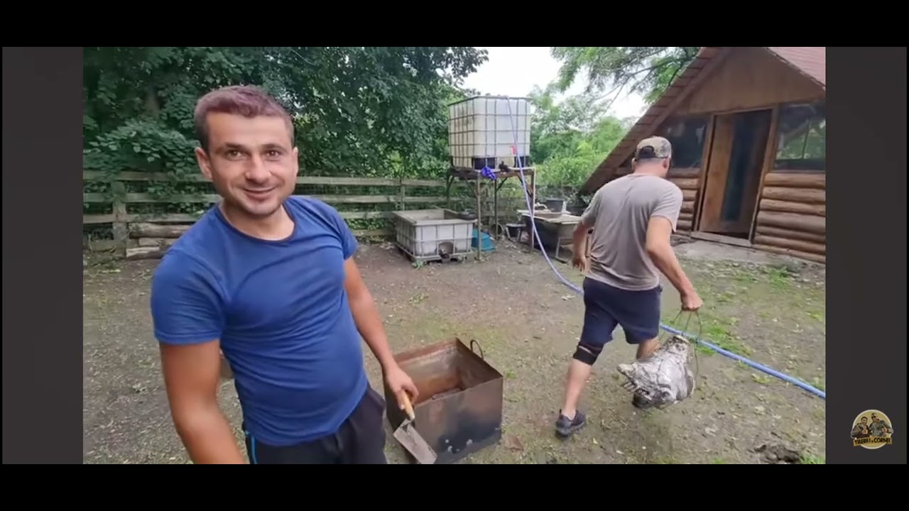 Tiberiu si Cornel . Așa a esit capul de porc ! Am mâncat până am vomitat 
