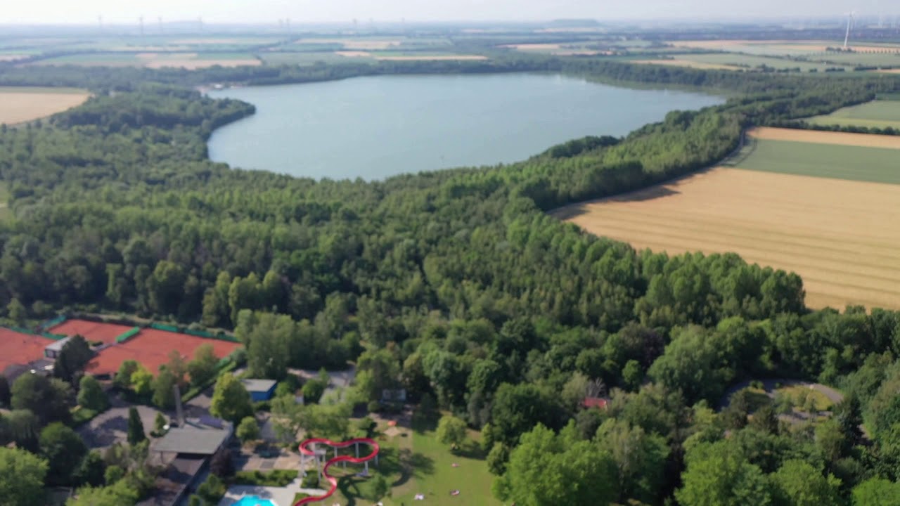 Blausteinsee mit Aqua von oben