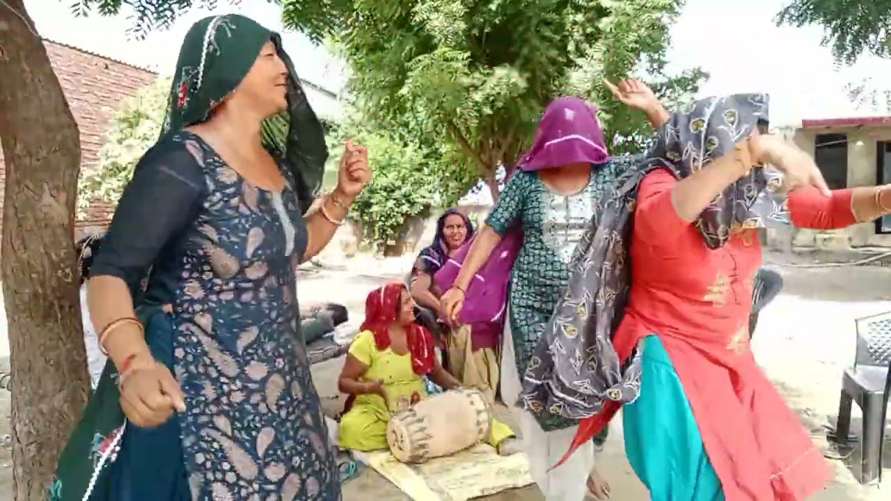 🙏🙏हो पिया न्यारे होंगे सरमाईयो मतनो हो पिया पानी पे चलेंगे🌹🌹तोनों ने धुआं उठा दिया धमाकेदार गीत और🌹🌹