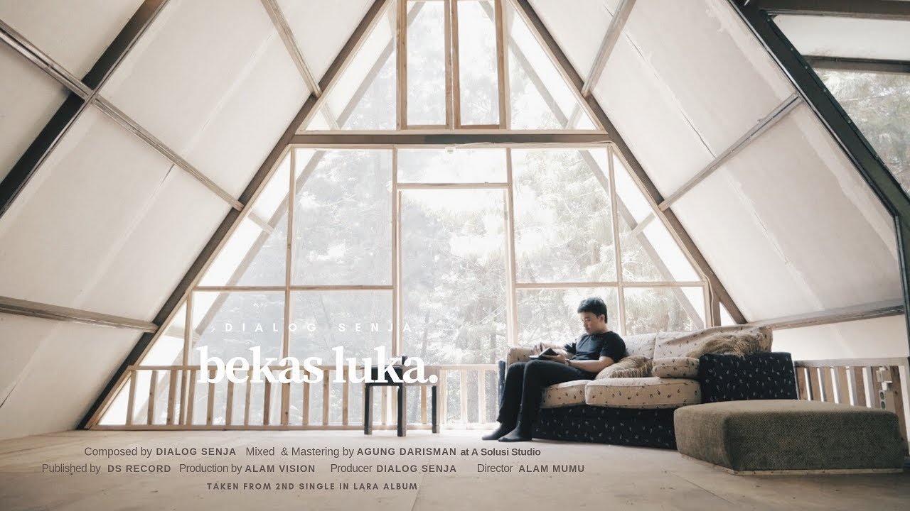 Dialog Senja - Bekas Luka (Official Lyric Video)
