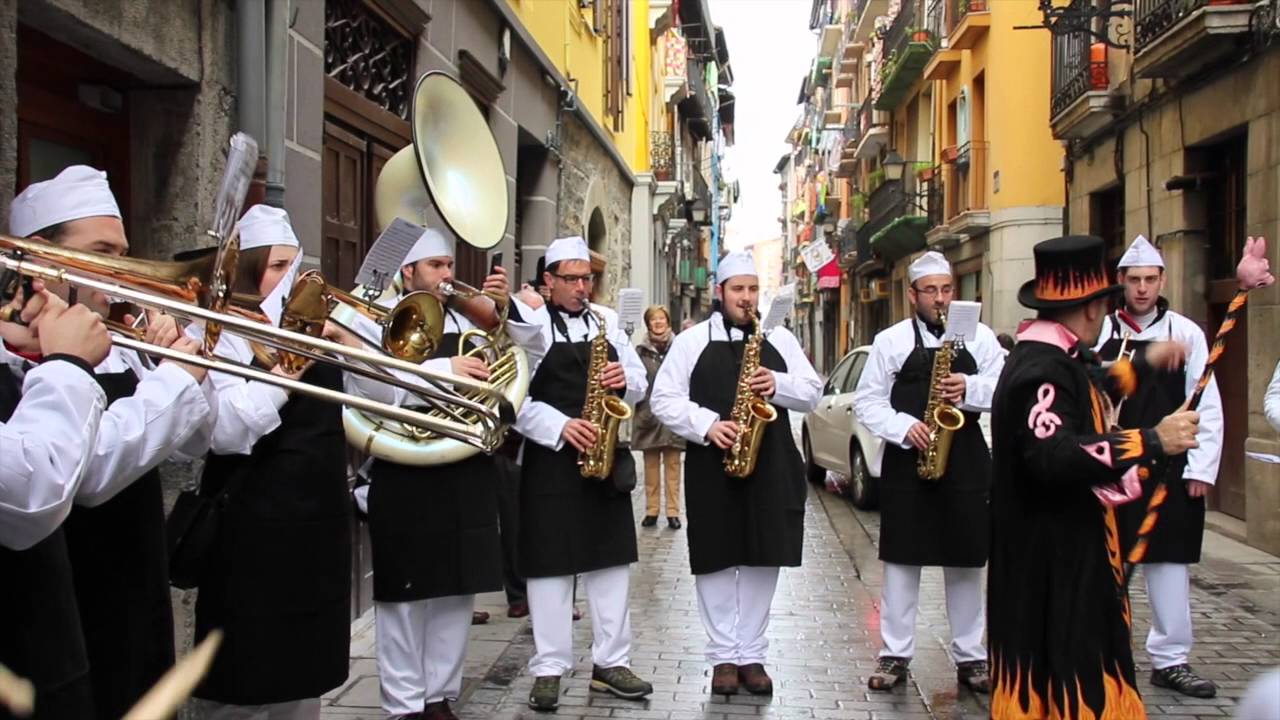 On Ostegun Gizen konpartsa 2016
