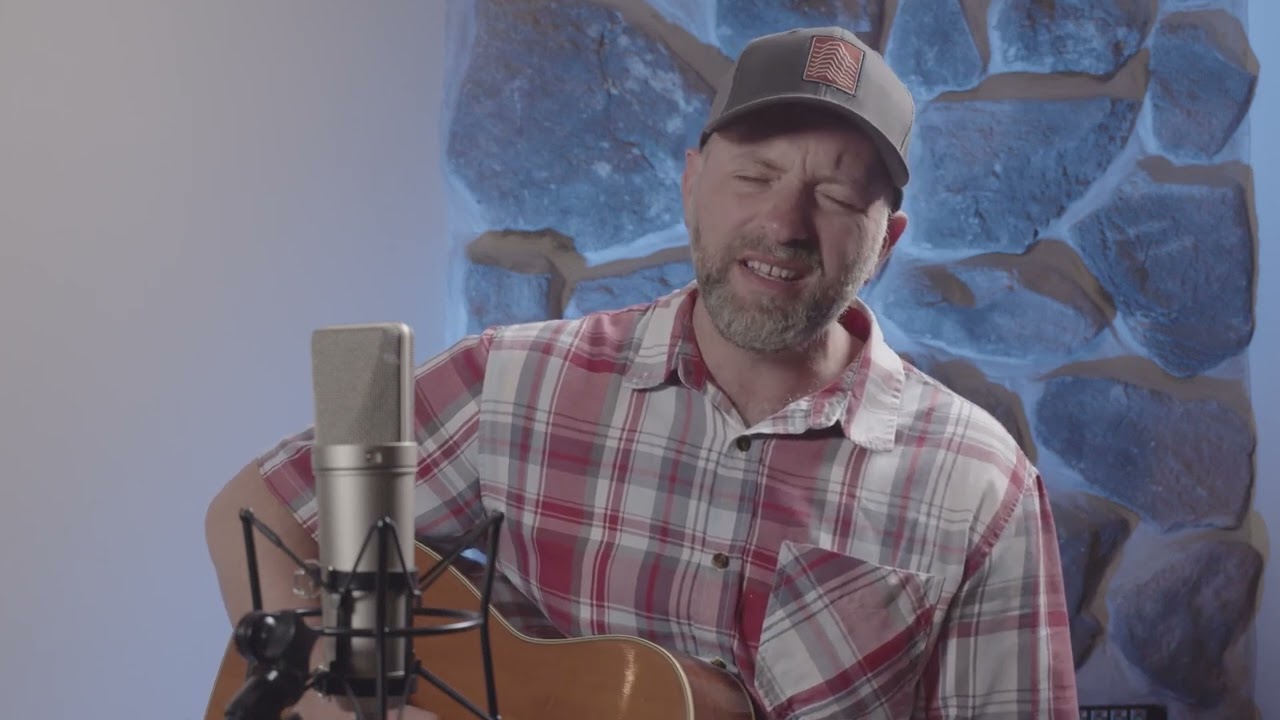 Dan Forsyth - Heart On Fire (Live From The Vine)