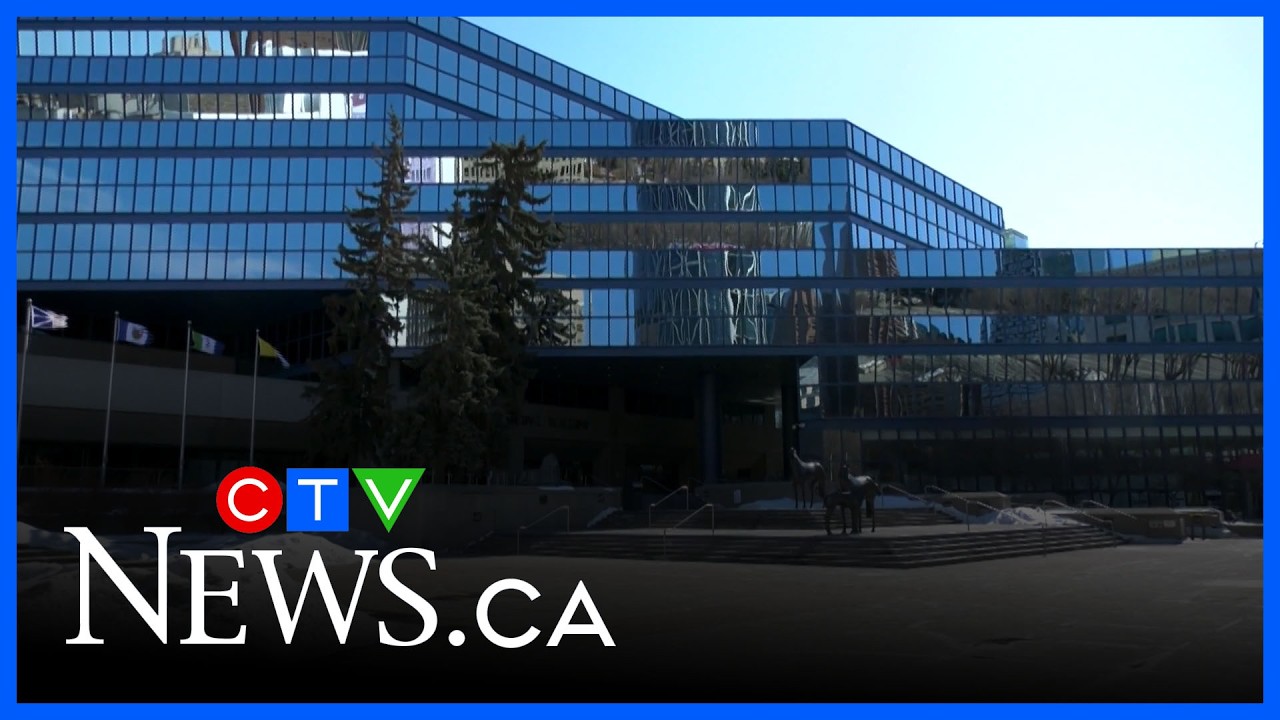 По меньшей мере один член городского совета Калгари связан с расследованием Королевской канадской...