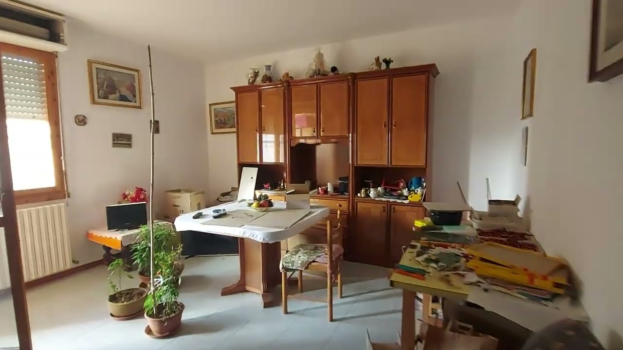 NOVILARA, villetta a schiera con ampio giardino e garage