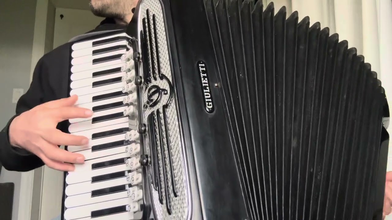 Giulietti accordion 4 sale