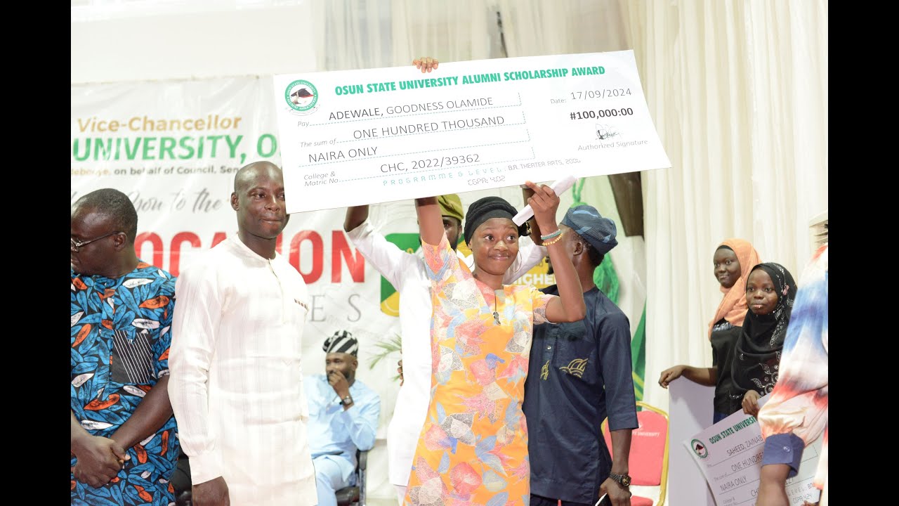 Award of Alumni Scholarship 2024