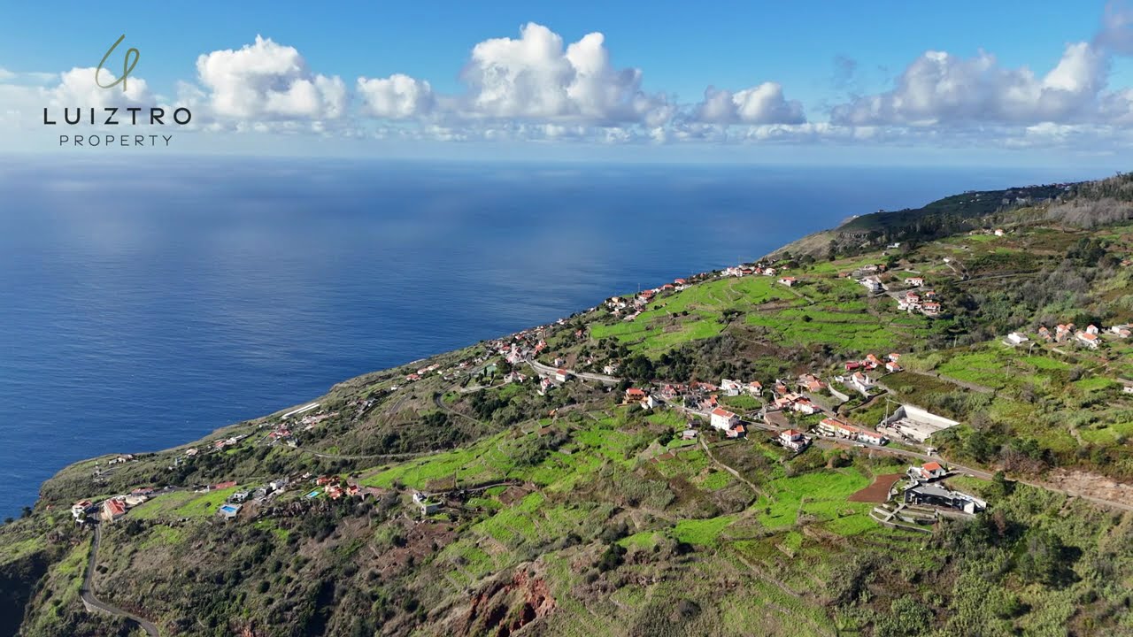 Building plot with a magnificent view in Fajã da Ovelha