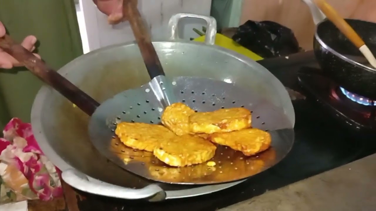 Bersihkan depan rumah, masak