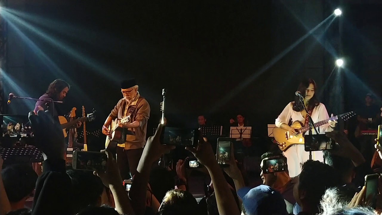 Iwan Fals feat. Jason Ranti & Danilla Riyadi - Belum Ada Judul
