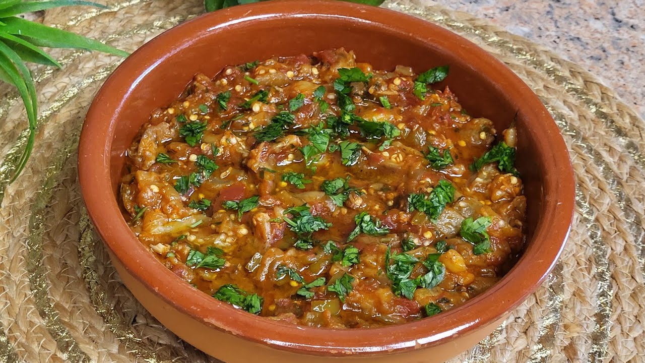 Zaalouk-Marokkanisches Auberginen Salat👌/Moroccan Eggplant Salad زعلوك على حقو وطريقو من الذ ما يكون