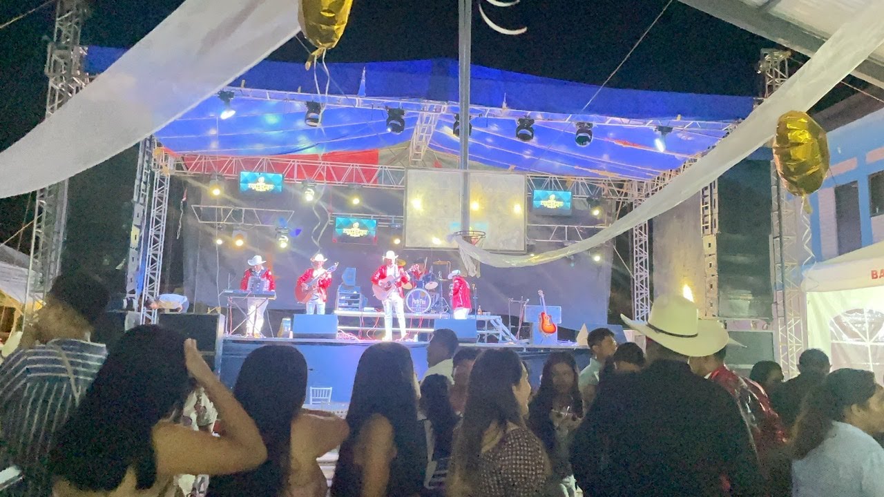 La niña del Teléfono - Grupo Porte Fino || Acaxtlahuacan Puebla #fiesta #2022  #bodas