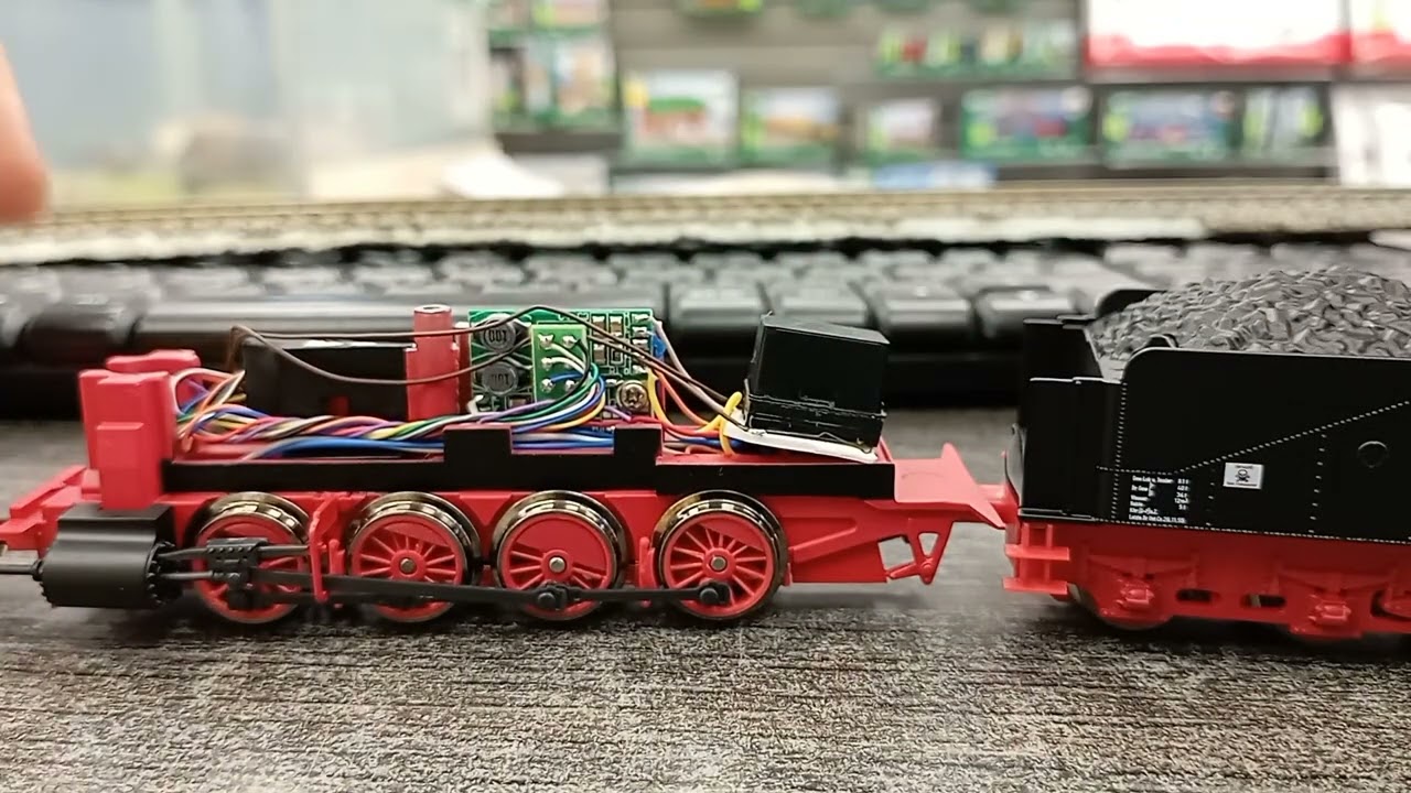 как поставить звуковой декодер в Br 55 piko
