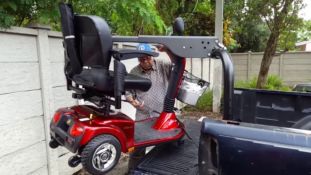 Harmar AL425 Scooter & Power Lift Demonstration