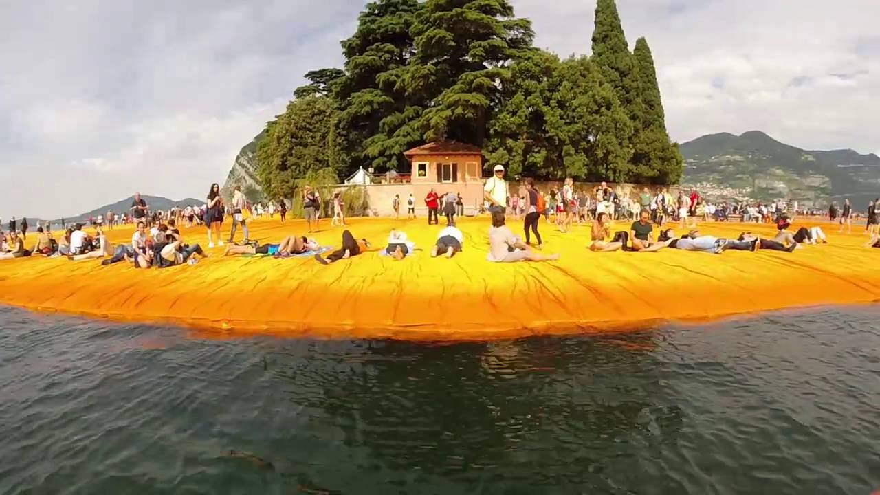 Floating Piers: video e fotografia tra Sulzano e Montisola, lago d' Iseo