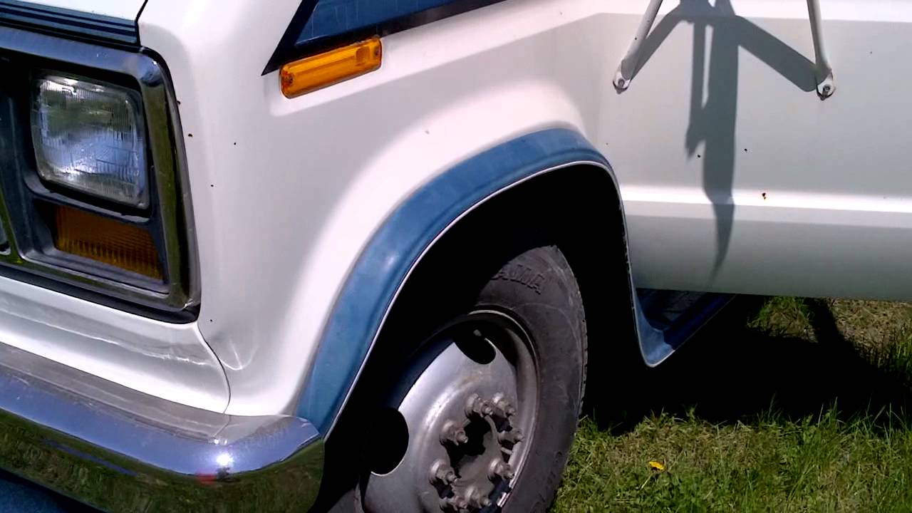 1988 Sterling Ford Class C Motorhome RV