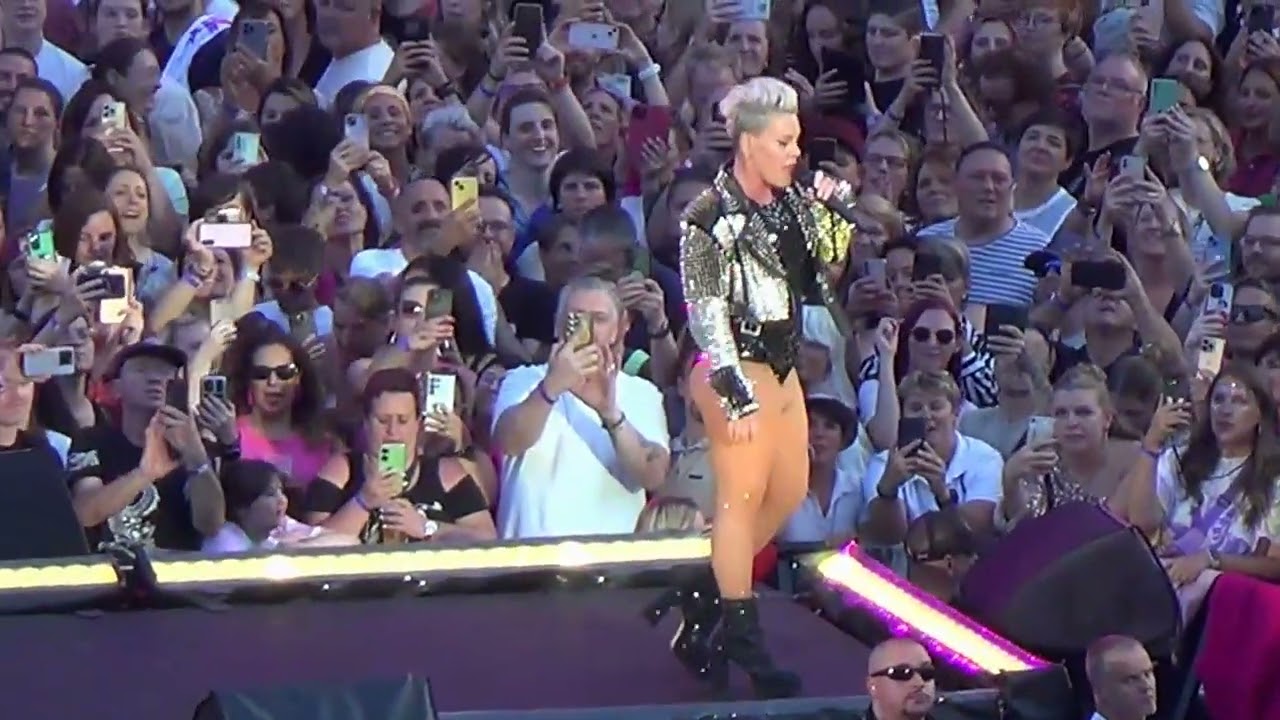 P!nk - Just Like A Pill @ King Baudouin Stadium (Brussels) 2024