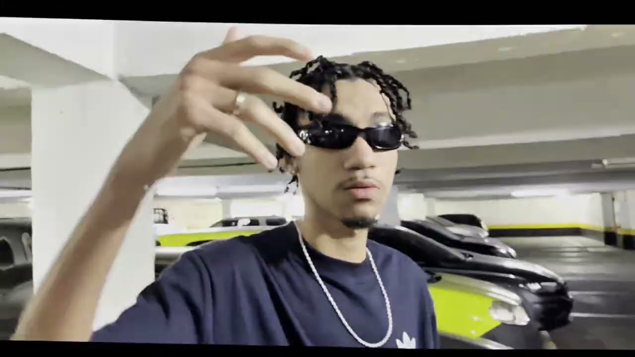 L.V - MODELO DA FORBES (Official Video)